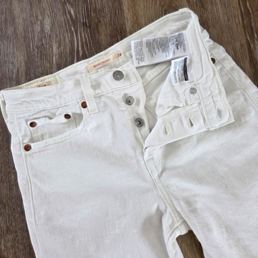 Levi's Premium Women's Wedgie Straight Leg Button Fly Denim Jean's White Frayed - Picture 12 of 16